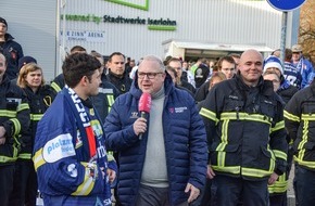 Feuerwehr Iserlohn: FW-MK: Blaulichtspieltag der Iserlohn Roosters
