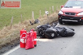 Feuerwehr Plettenberg: FW-PL: OT-Teindeln. Motorradfahrer wird bei Verkehrsunfall auf B236 schwer verletzt. Rettungshubschrauber im Einsatz.