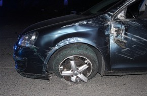 Polizei Hagen: POL-HA: 22-jährige Hagenerin verletzt sich bei Unfall in Hohenlimburg leicht - Autofahrerin verliert Kontrolle über ihren VW und überschlägt sich