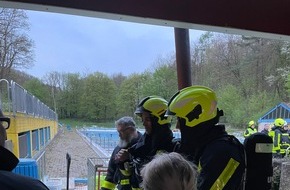 Feuerwehr Schwelm: FW-EN: Große Feuerwehrübung am Freibad