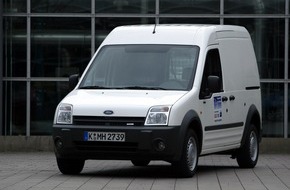 Ford-Werke GmbH: Ford Transit Connect ist der "Transporter des Jahres 2003"