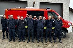 Feuerwehr Beverungen: FW Beverungen: Erfolgreiche CBRN-Sonderausbildung in Beverungen / Einsatzkräfte schließen erstmals durchgeführten Lehrgang im Kreis Höxter ab