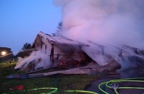 Kreisfeuerwehrverband Rendsburg-Eckernförde: FW-RD: Großfeuer in Friedrichsholm