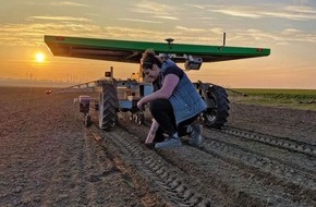 Forum Moderne Landwirtschaft e.V.: Innovationspreis Moderne Landwirtschaft gestartet / Forum Moderne Landwirtschaft holt unter anderem Sascha Lobo neu mit in die Jury