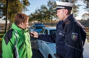 Polizei Rhein-Erft-Kreis: POL-REK: 171115-1: Aufmerksame Zeugen verhinderten Weiterfahrt- Pulheim