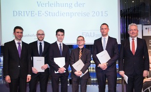 DRIVE-E: Wissenschaftlicher Nachwuchs für die Elektromobilität mit DRIVE-E-Studienpreisen 2015 ausgezeichnet / BMBF und Fraunhofer-Gesellschaft prämieren herausragende studentische Arbeiten