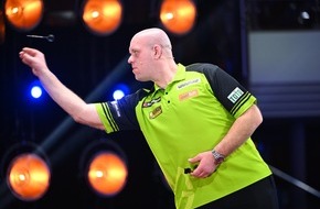 ProSieben: Michael van Gerwen und "Pikachu" Pietreczko kämpfen bei der "Promi-Darts-WM" um den zweiten WM-Titel des Jahres. Live auf ProAcht.