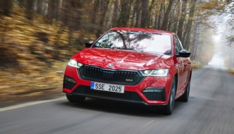 Skoda Auto Deutschland GmbH: ŠKODA OCTAVIA RS gewinnt SPORT AUTO AWARD 2021 bei Leserwahl von SPORT AUTO