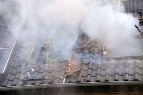 POL-STD: Einfamilienhaus in Stade durch einen Brand schwer beschädigt - Gesamtschaden ca. 400.000 Euro