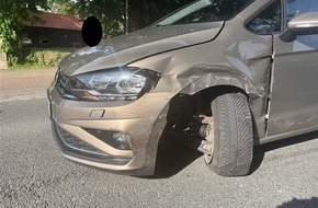 Polizei Minden-L&uuml;bbecke: POL-MI: Pkw ger&auml;t in den Gegenverkehr - Zwei Leichtverletzte