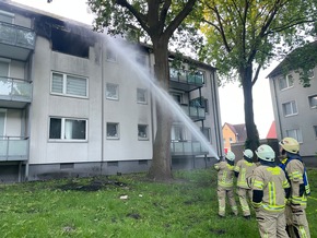 FW Lehrte: Wohnung in Lehrte brennt komplett aus