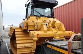 Polizeipräsidium Trier: POL-PPTR: Tiefkühlkost zu warm transportiert und Schwertransport überladen