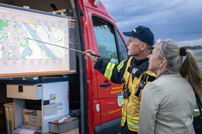 FW Lüchow-Dannenberg: Großübung in Lüchow-Dannenberg - Feuerwehren, DRK und THW üben gemeinsam mehrere Szenarien