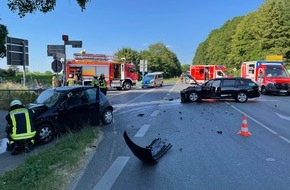 Feuerwehr Xanten: FW Xanten: Auslaufende Betriebsmittel nach Verkehrsunfall