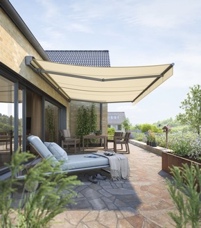 Medienmitteilung Griesser: Gartensaisonstart - Pflegetipps f&uuml;r den Sonnenschutz