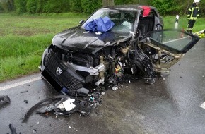 Freiwillige Feuerwehr der Gemeinde Sonsbeck: FW Sonsbeck: Technische Rettung nach Verkehrsunfall