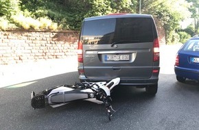 Polizeipräsidium Westpfalz: POL-PPWP: Motorradfahrerin übersehen