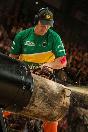 Entscheidung bei der STIHL TIMBERSPORTS-Weltmeisterschaft 2013 in Stuttgart / Australier ist bester Sportholzfäller der Welt (BILD)