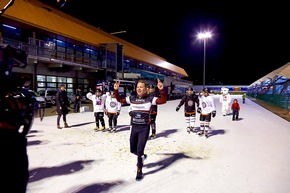 Neuer RID-Weltrekord: »weiteste Triathlon-Distanz auf Eis« (165,17 km) +++ Dirk Leonhardt in Eissporthalle Frankfurt erfolgreich +++ RID-Weltrekord für den guten Zweck