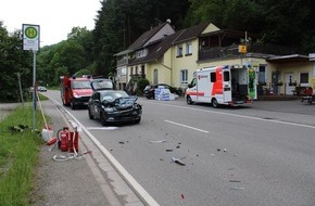 Polizeidirektion Kaiserslautern: POL-PDKL: Auffahrunfall auf B 270; ein Unfallbeteiligter verletzt