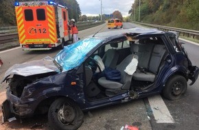 Feuerwehr und Rettungsdienst Bonn: FW-BN: PKW Unfall mit Personenschaden auf der BAB 565 Bonn Auerberg