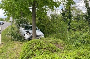 Polizeidirektion Neustadt/Weinstraße: POL-PDNW: (Haßloch) Verkehrsunfall mit leichtverletzter Person