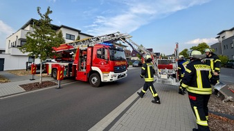 FFW Gemeinde Schwalmtal: FFW Schwalmtal: Feuerwehr verhindert Brandausbreitung nach Brand auf Dachterrasse