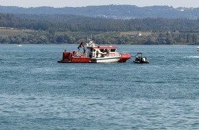 Feuerwehr Konstanz: FW Konstanz: Bootsbrand bei der Insel Mainau