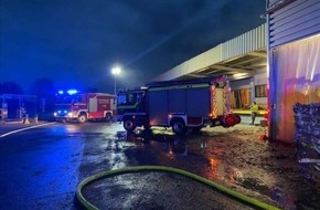 Polizei Mettmann: POL-ME: Technischer Defekt war ursächlich für Brand in Produktionshalle - Monheim am Rhein - 2105052