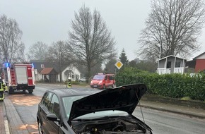 Freiwillige Feuerwehr Samtgemeinde Fredenbeck: FFW Fredenbeck: Feuer entpuppt sich als Verkehrsunfall