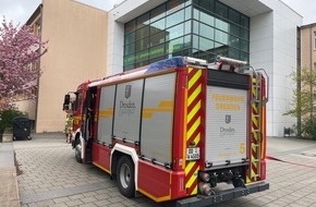 Feuerwehr Dresden: FW Dresden: Brand auf einer Schultoilette