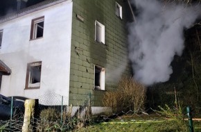 Freiwillige Feuerwehr Hansestadt Wipperf&uuml;rth: FW Wipperf&uuml;rth: B3G | Wohnhausbrand