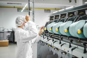 Gebr. Otto auf der Techtextil: Regionale Lieferketten, Garninnovationen und neuer Hygienebereich