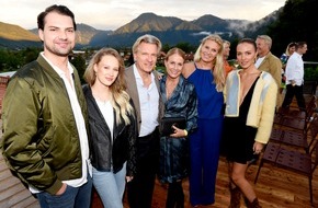 HOTEL BACHMAIR WEISSACH GMBH & CO. KG: Re-Opening Roof Top Party im Hotel Bussi Baby am Tegernsee