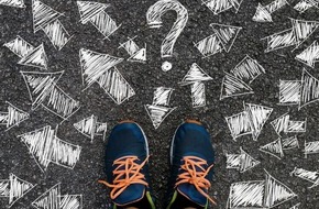 Verbraucherzentrale Nordrhein-Westfalen e.V.: Schule vorbei? Informieren und durchstarten!