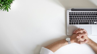 AcadMedia GmbH: AcadMedia GmbH: Was Studenten bei der Suche nach einem seri&ouml;sen Ghostwriter beachten sollten