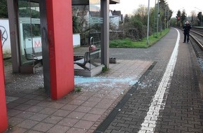 Bundespolizeiinspektion Kassel: BPOL-KS: Vandalismus - Scheibe klirrte am Bahnhof