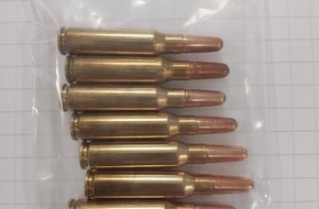 Bundespolizeidirektion Sankt Augustin: BPOL NRW: Acht Patronen im Handgepäck - Bundespolizei stoppt Reisenden bei der Luftsicherheitskontrolle am Flughafen Köln/Bonn