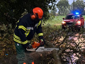 FW-AUR: Vermehrte Blitzeinschl&auml;ge w&auml;hrend n&auml;chtlicher Gewitter