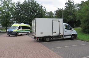 Polizei Mettmann: POL-ME: Mehrere Feststellungen: Verkehrskontrollen in Langenfeld und Monheim am Rhein - Langenfeld / Monheim am Rhein - 2008147