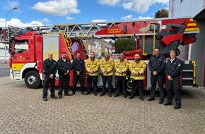 Freiwillige Feuerwehr Tönisvorst: FW Tönisvorst: Vier neue Drehleitermaschinisten für die Feuerwehr Tönisvorst