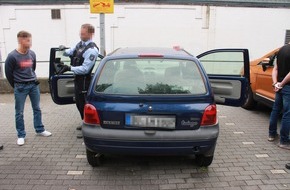 Polizei Duisburg: POL-DU: Obermeiderich: Polizei stellt Diebestrio nach Zeugenhinweis