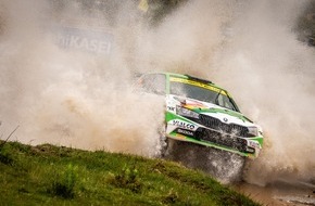 Skoda Auto Deutschland GmbH: Rallye Italien Sardinien: SKODA Motorsport Kundenteams auf dem Podium in WRC2 und WRC3