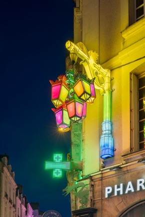 Frankreichs Kunstmetropole Nantes im Winter: Mit Regenzauber und Licht-Skulpturen durch die dunkle Jahreszeit