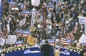 The HISTORY Channel: TV-Sender HISTORY ändert sein Programm und zeigt Spezial zur US-Wahl (FOTO)