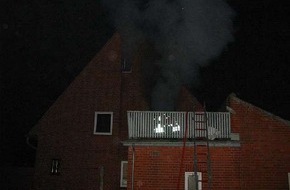 Polizeiinspektion Nienburg / Schaumburg: POL-NI: Brand im Obergeschoss eines Einfamilienhauses - Bild im Download -