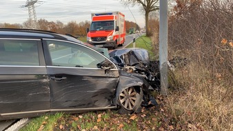 Polizeiinspektion Wilhelmshaven/Friesland: POL-WHV: Verkehrsunfal mit schwer verletzter Person
