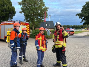 FW Alpen: 24 Stunden &Uuml;bung der Jugendfeuerwehr Alpen