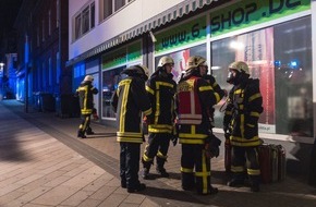 Feuerwehr Recklinghausen: FW-RE: Kabelbrand in Restaurant - Brandrauch zieht in Hotel