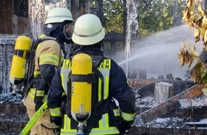 Feuerwehr Xanten: FW Xanten: Brand einer Remise